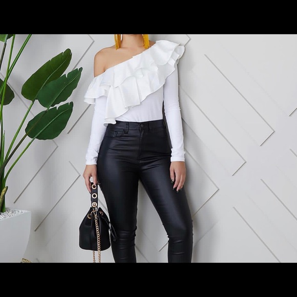 Off Shoulder Ruffled Top - Picture 1 of 2